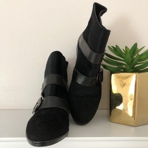 NWOB Via Spiga Inali Buckle Bootie